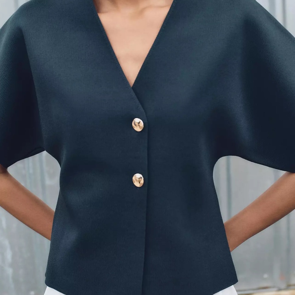 Zara • Navy Knit Cardigan